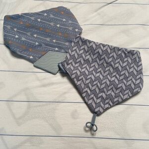 2 pack BooginHead Drool Bibs